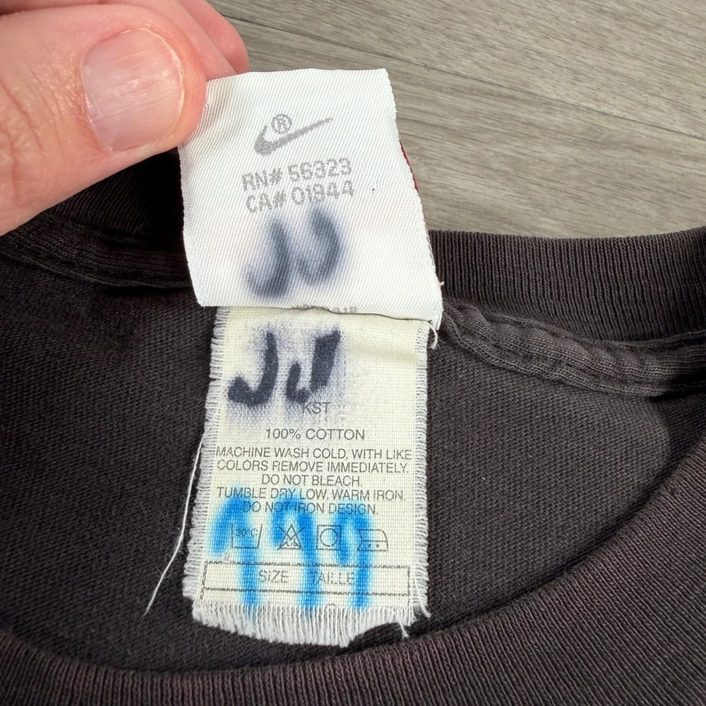 Vintage Nike Huarache T Shirt Poison Dart Frog 90s USA Large